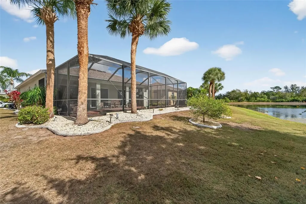 1032 Regal Manor Way Sun City Center FL 33573