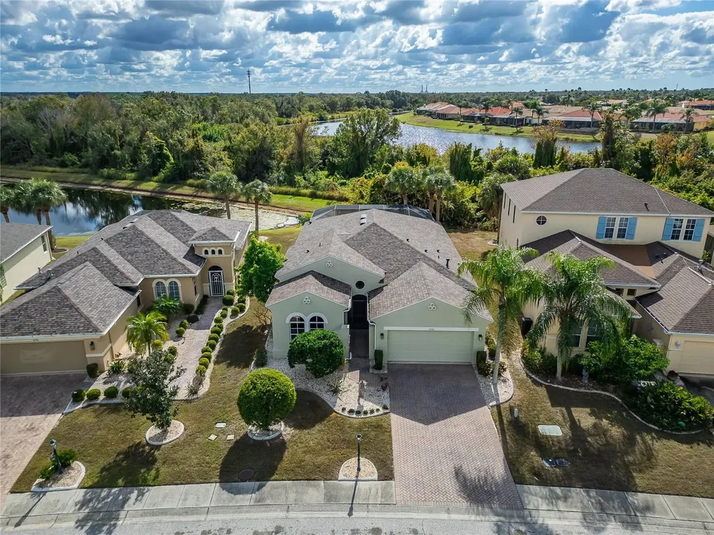 1032 Regal Manor Way Sun City Center FL 33573