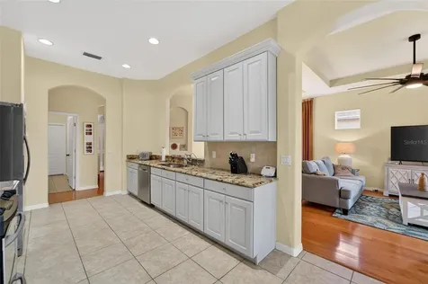 1032 Regal Manor Way Sun City Center FL 33573