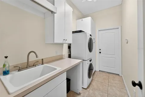 1032 Regal Manor Way Sun City Center FL 33573