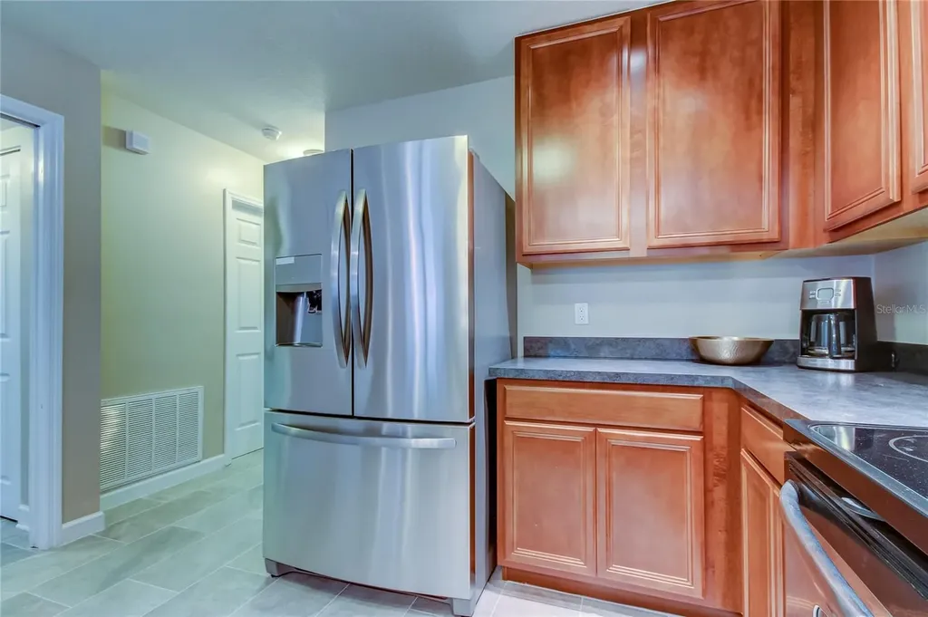 2123 W Spruce Street Tampa FL 33607