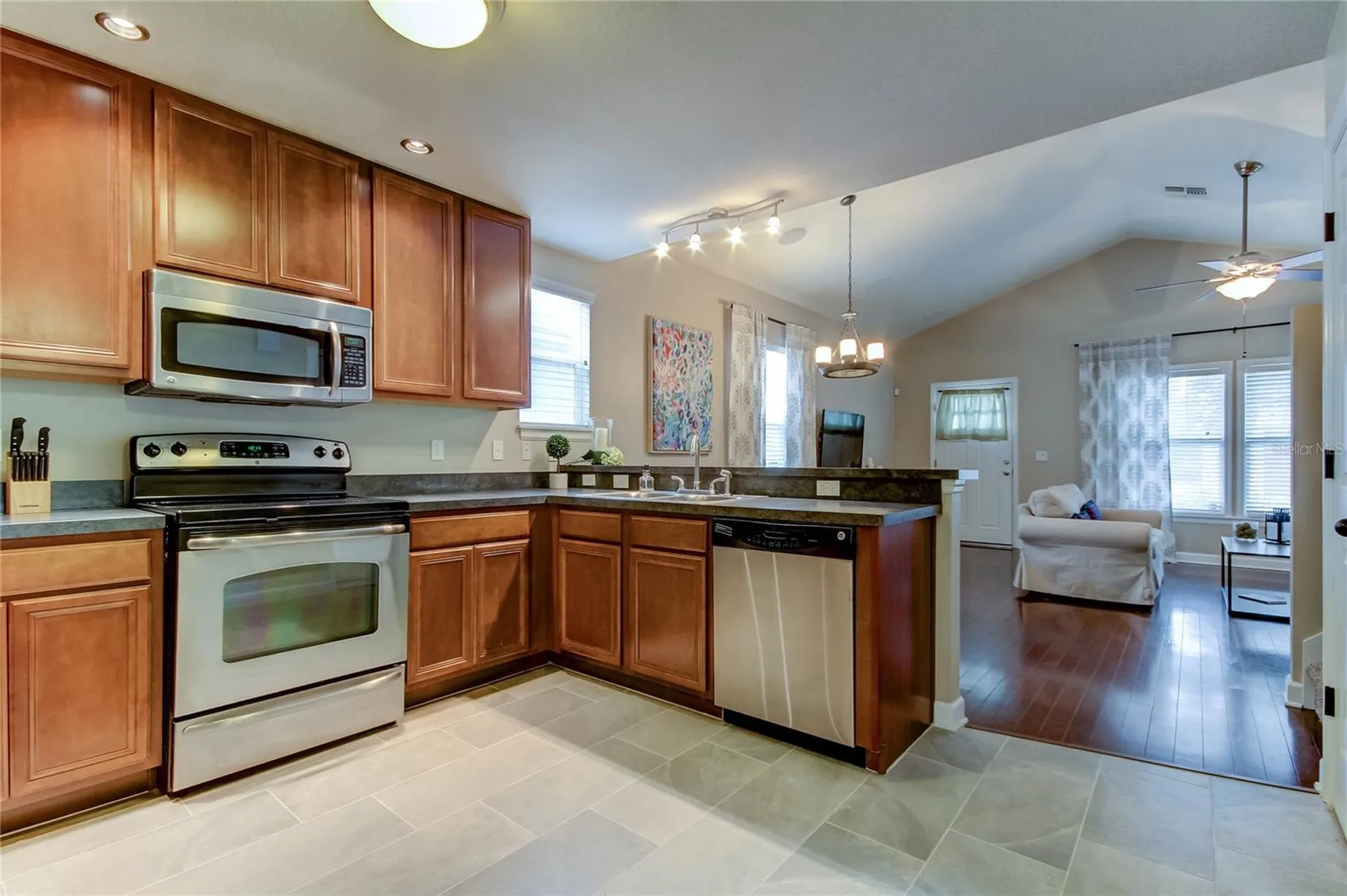 2123 W Spruce Street Tampa FL 33607
