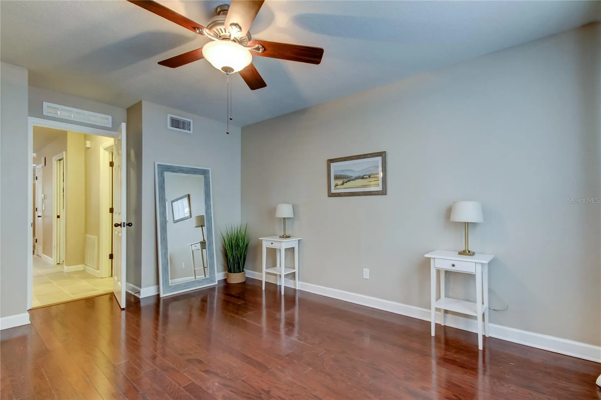 2123 W Spruce Street Tampa FL 33607