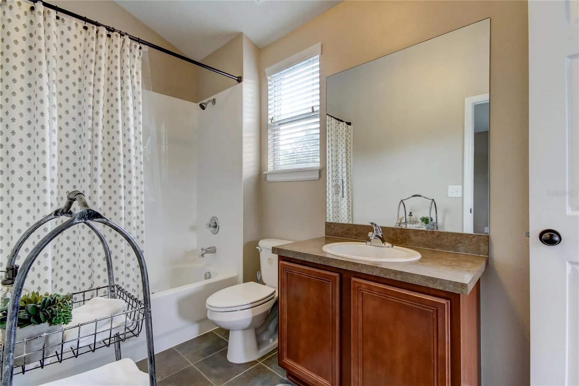 2123 W Spruce Street Tampa FL 33607