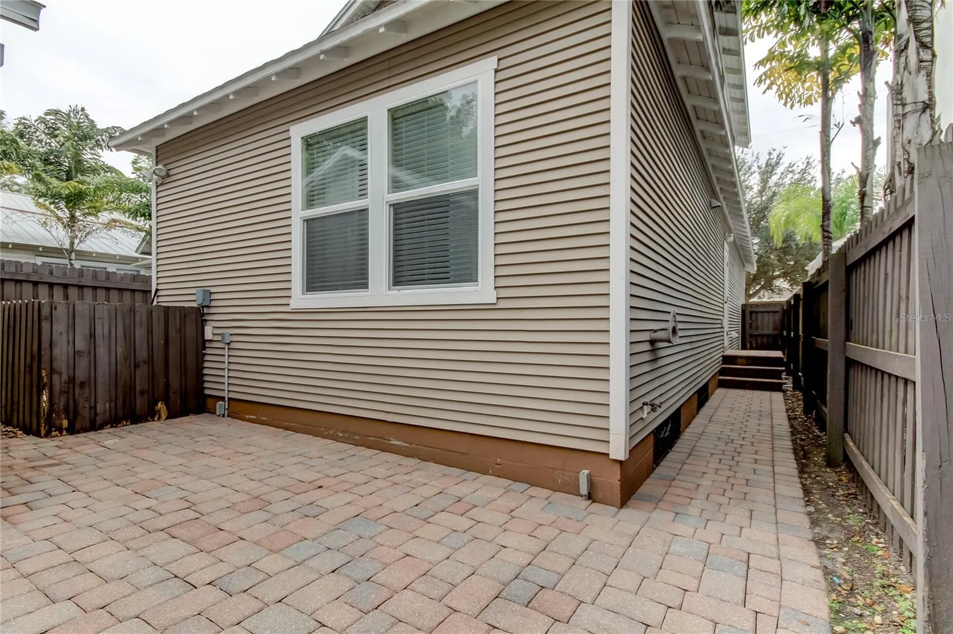 2123 W Spruce Street Tampa FL 33607
