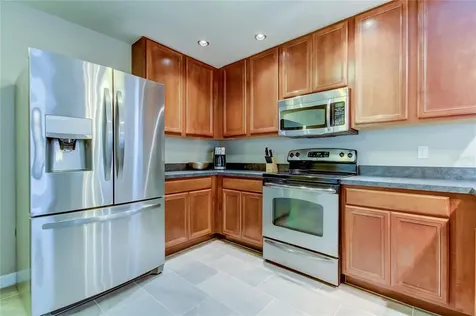 2123 W Spruce Street Tampa FL 33607
