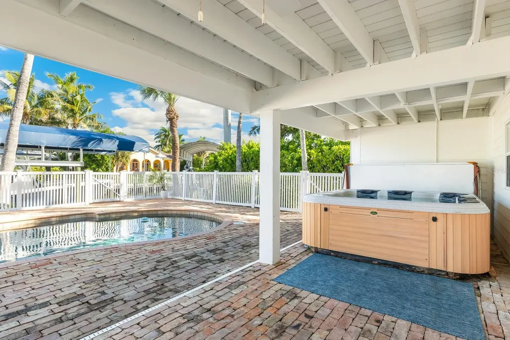 161 1st Street E Boca Grande FL 33921