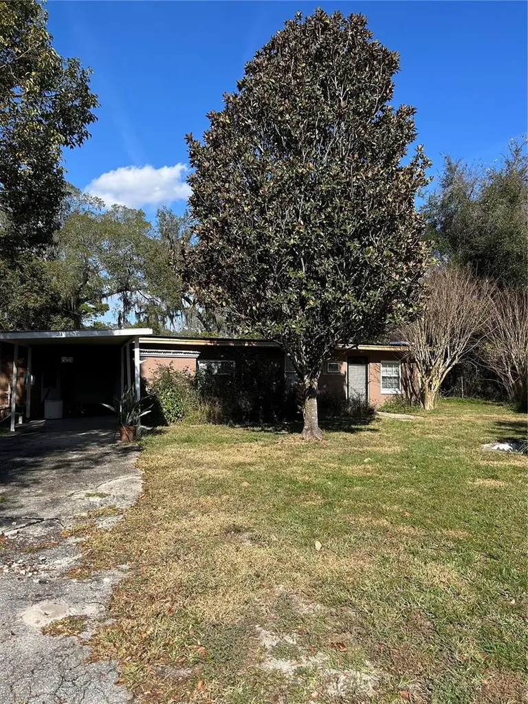 20621 SE Highway 42 Umatilla FL 32784