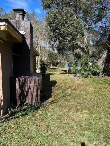 20621 SE Highway 42 Umatilla FL 32784