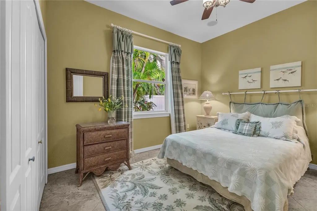 5311 Nathaniel Place Sarasota FL 34233