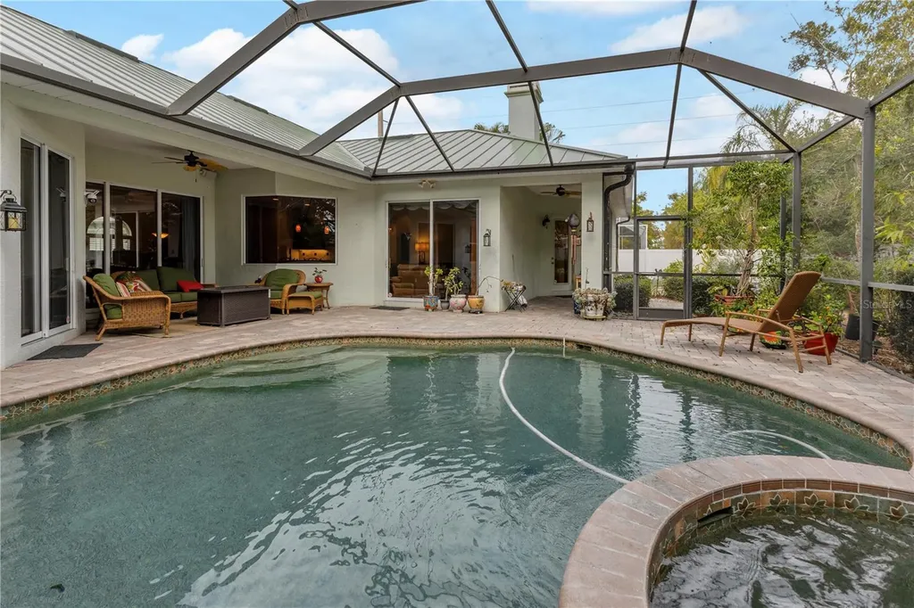 5311 Nathaniel Place Sarasota FL 34233