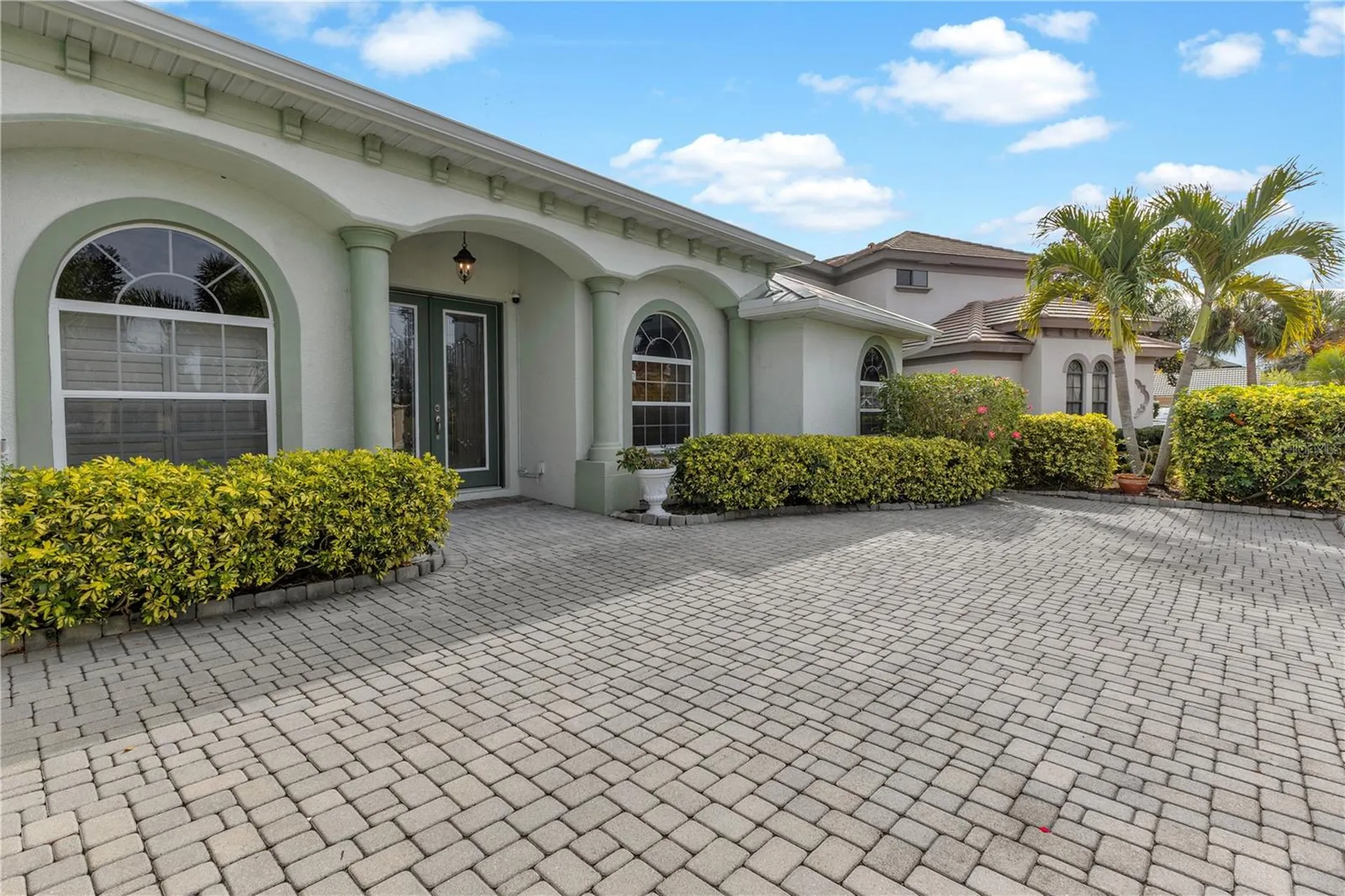 5311 Nathaniel Place Sarasota FL 34233