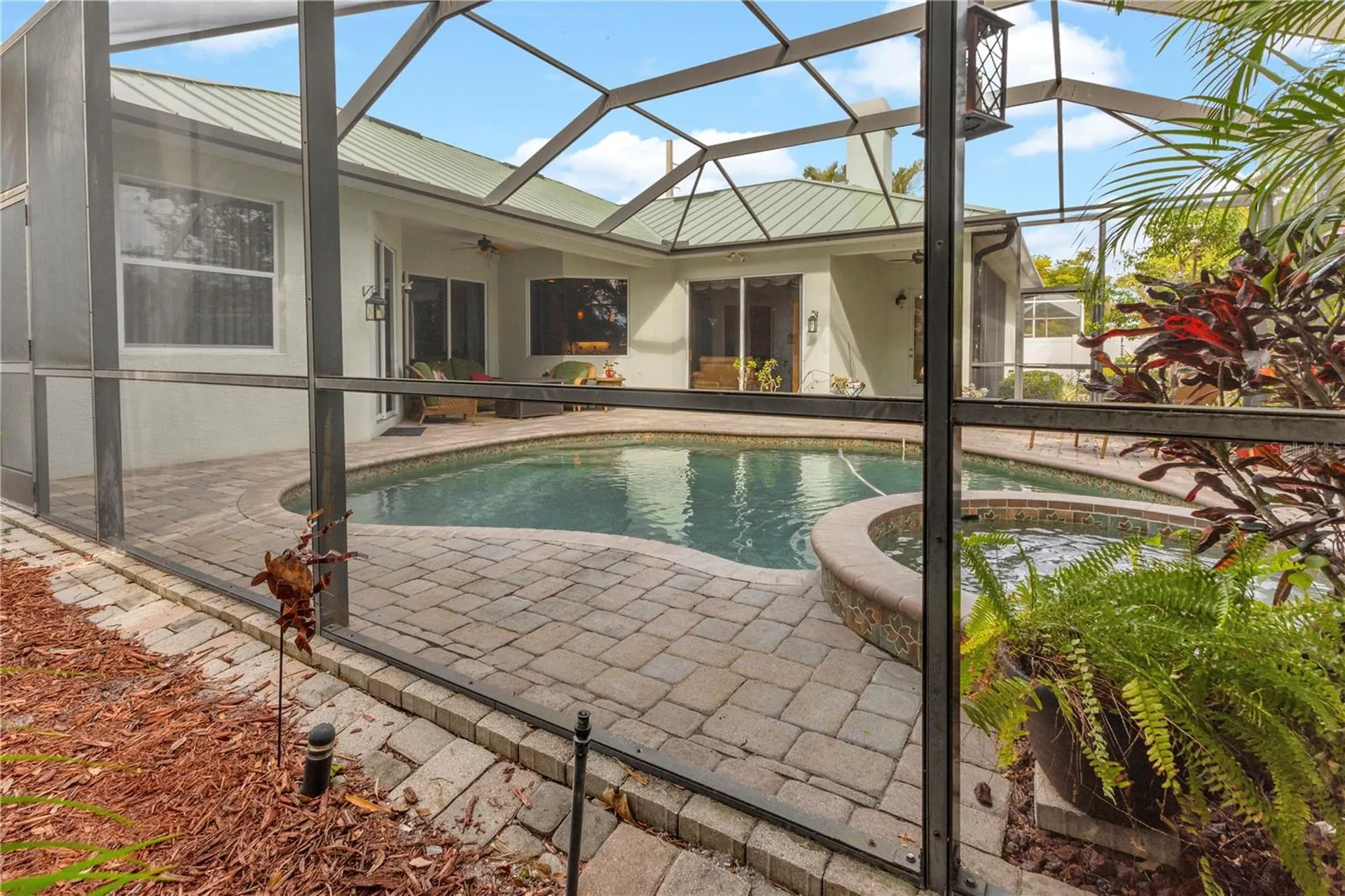 5311 Nathaniel Place Sarasota FL 34233