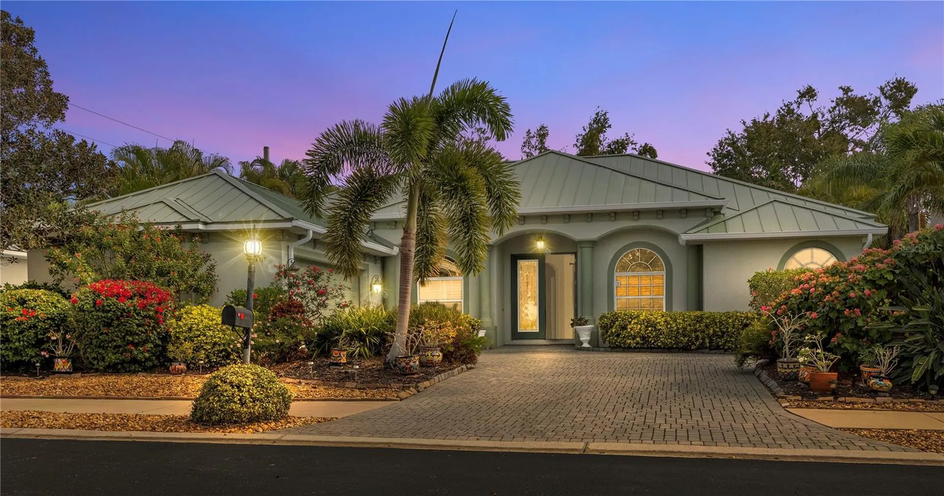 5311 Nathaniel Place Sarasota FL 34233