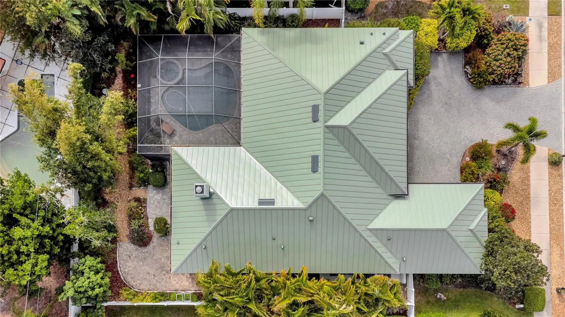 5311 Nathaniel Place Sarasota FL 34233
