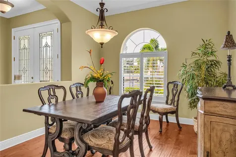 5311 Nathaniel Place Sarasota FL 34233