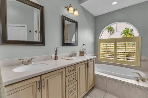 5311 Nathaniel Place Sarasota FL 34233