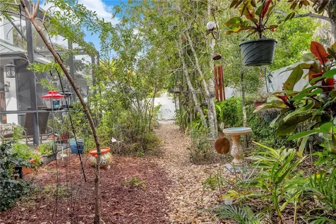 5311 Nathaniel Place Sarasota FL 34233