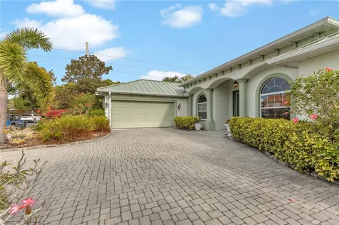 5311 Nathaniel Place Sarasota FL 34233