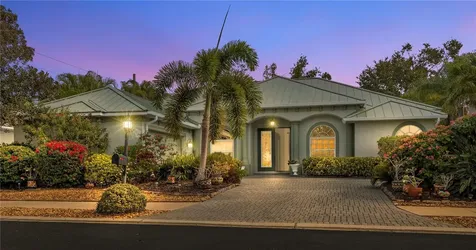 5311 Nathaniel Place Sarasota FL 34233