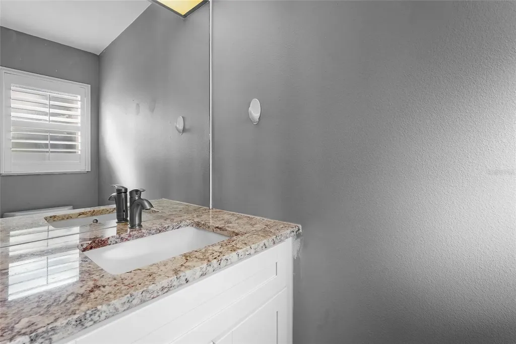 4096 Center Pointe Place Sarasota FL 34233