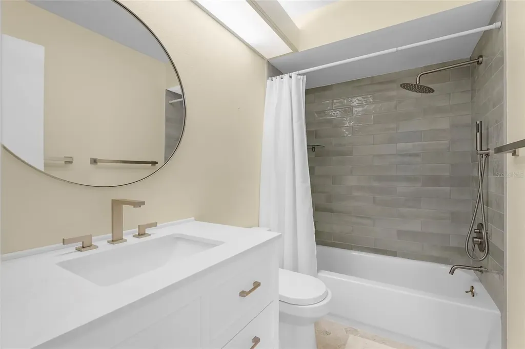 4096 Center Pointe Place Sarasota FL 34233