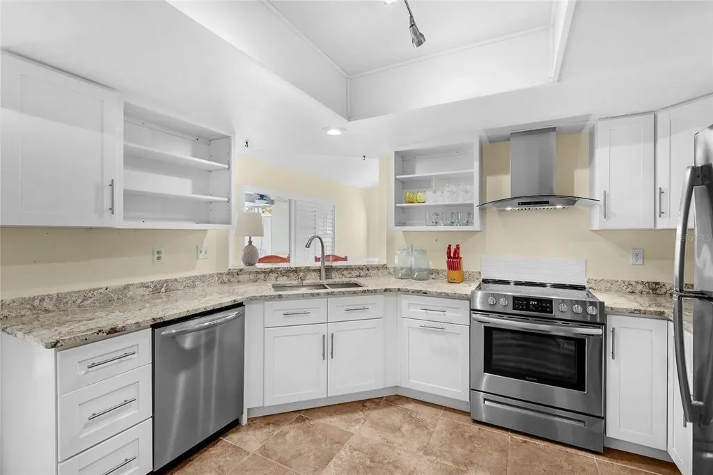 4096 Center Pointe Place Sarasota FL 34233