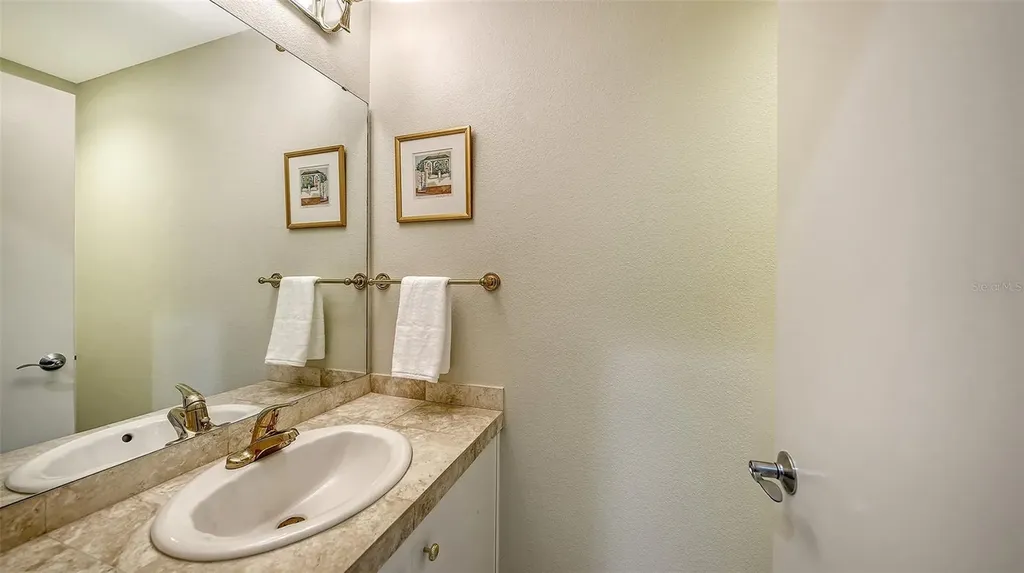 1916 Harbourside Drive Longboat Key FL 34228