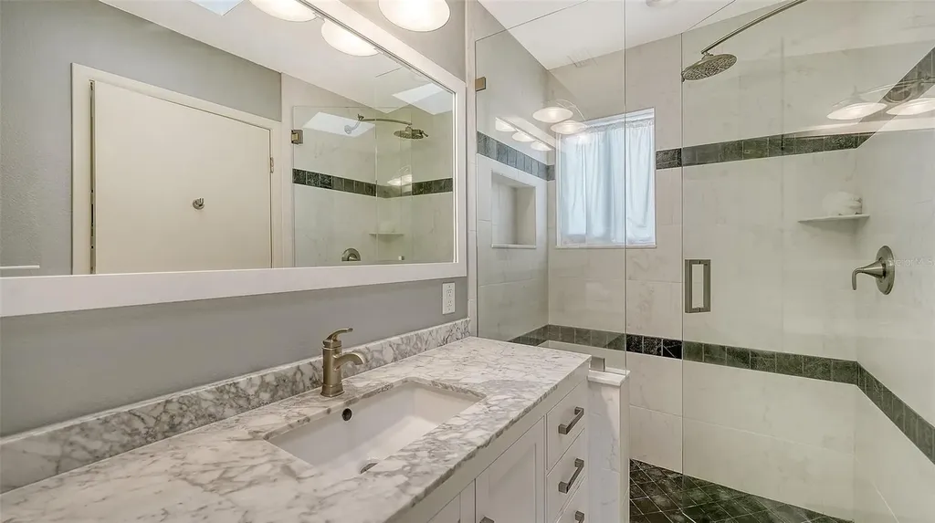 1916 Harbourside Drive Longboat Key FL 34228