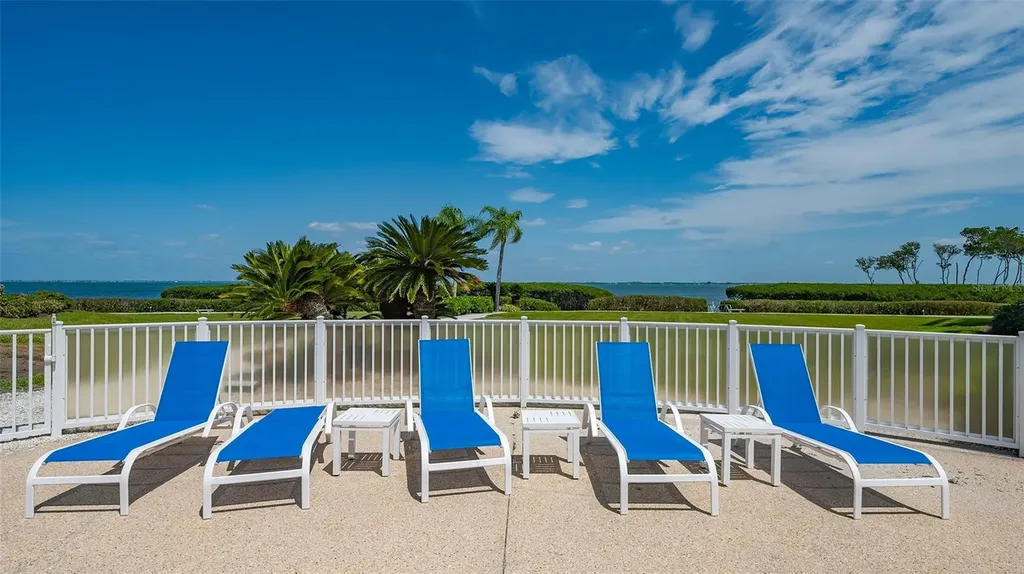 1916 Harbourside Drive Longboat Key FL 34228