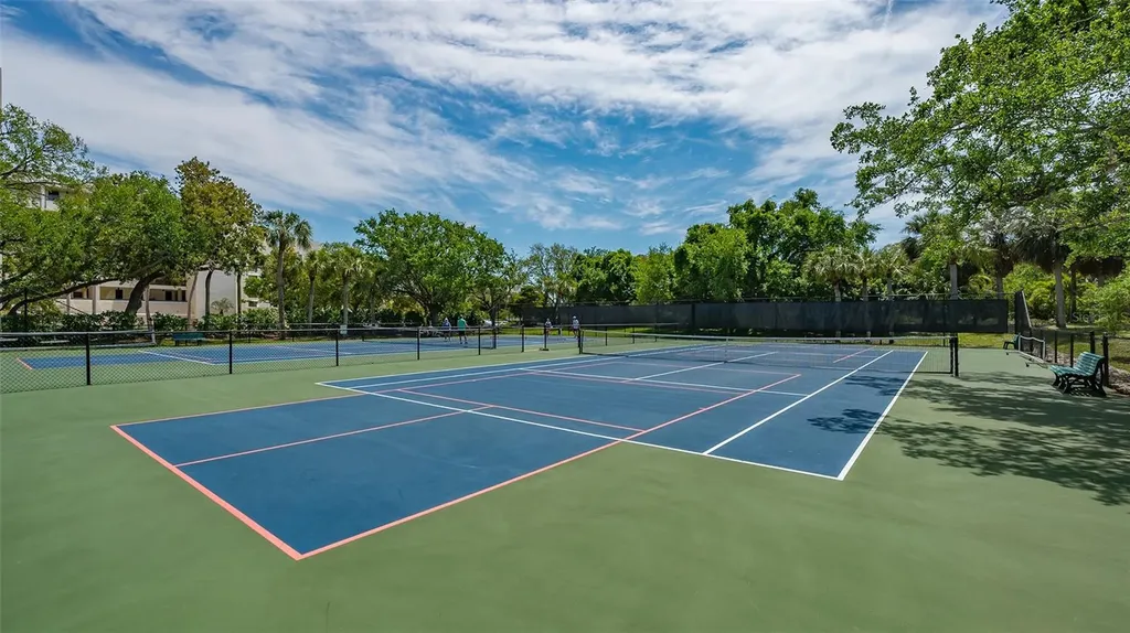 1916 Harbourside Drive Longboat Key FL 34228