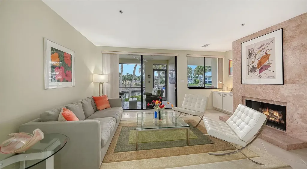 1916 Harbourside Drive Longboat Key FL 34228
