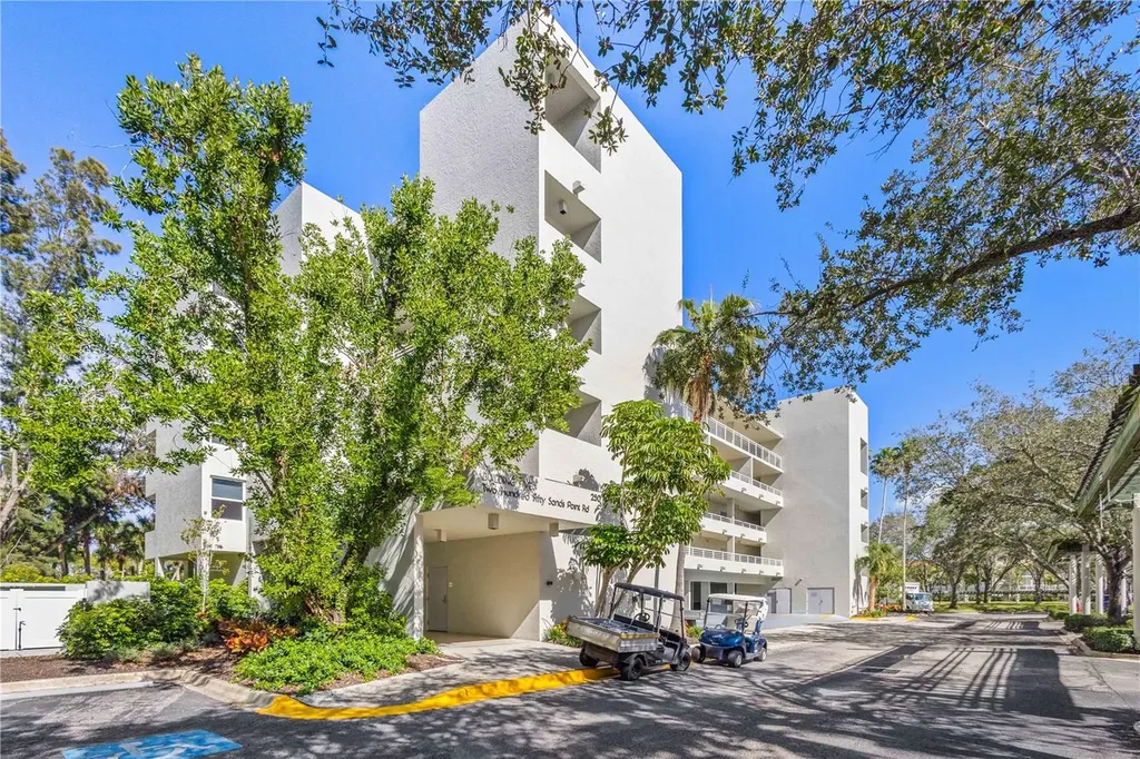 250 Sands Point Road Longboat Key FL 34228