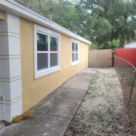Tampa FL 33610