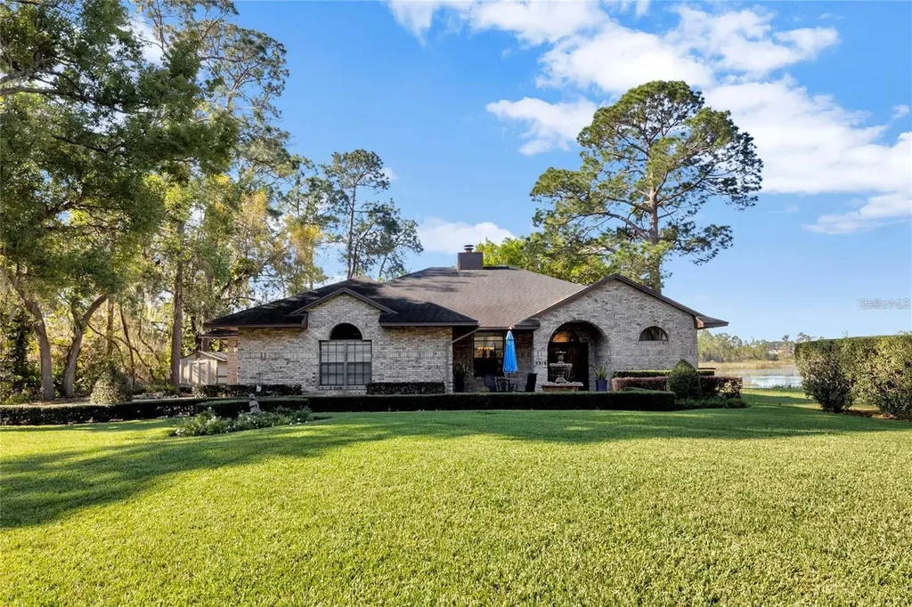 9318 Lake Hickory Nut Drive Winter Garden FL 34787