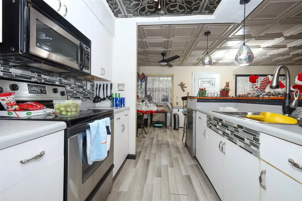 613 Land Avenue Longwood FL 32750