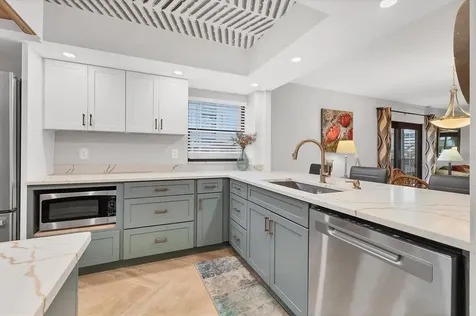 1001 Benjamin Franklin Drive Sarasota FL 34236