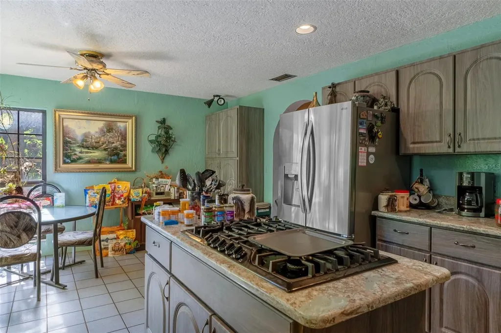 27910 Debbie Road Okahumpka FL 34762