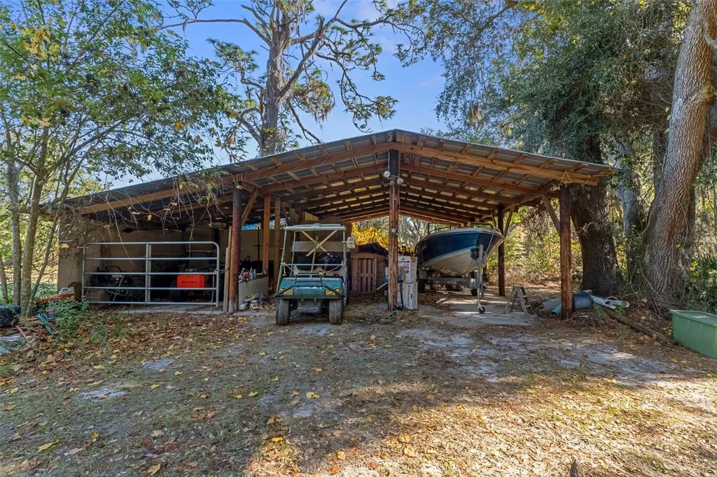 27910 Debbie Road Okahumpka FL 34762