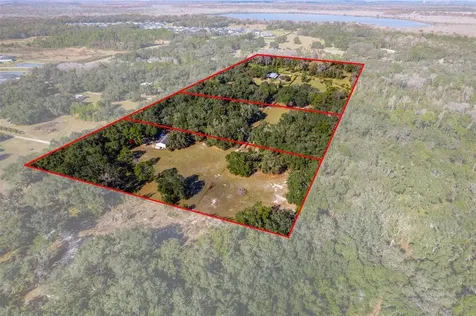 27910 Debbie Road Okahumpka FL 34762