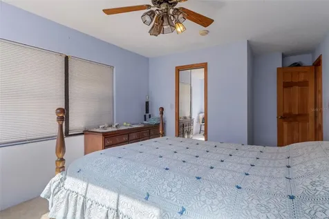 27910 Debbie Road Okahumpka FL 34762