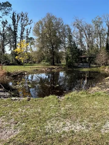 27910 Debbie Road Okahumpka FL 34762