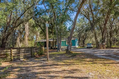 27910 Debbie Road Okahumpka FL 34762