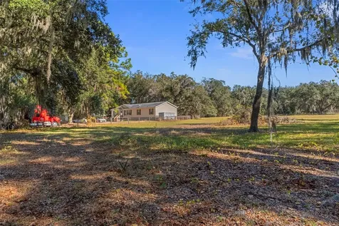 27910 Debbie Road Okahumpka FL 34762