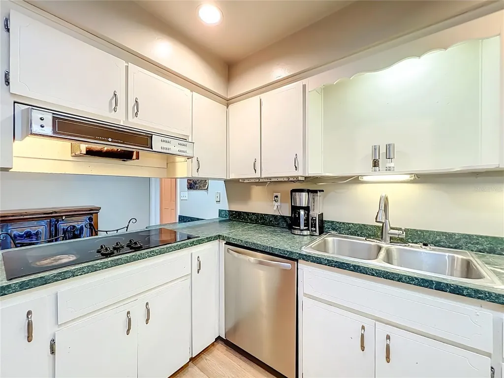 415 Hermitage Drive Altamonte Springs FL 32701