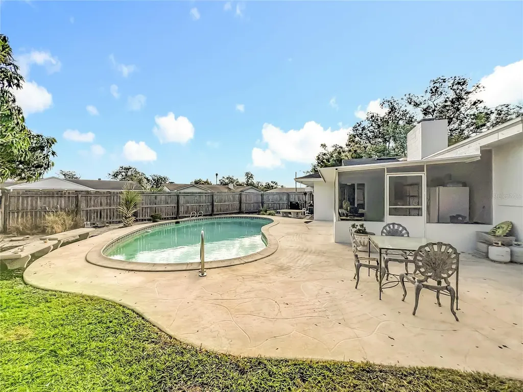 415 Hermitage Drive Altamonte Springs FL 32701