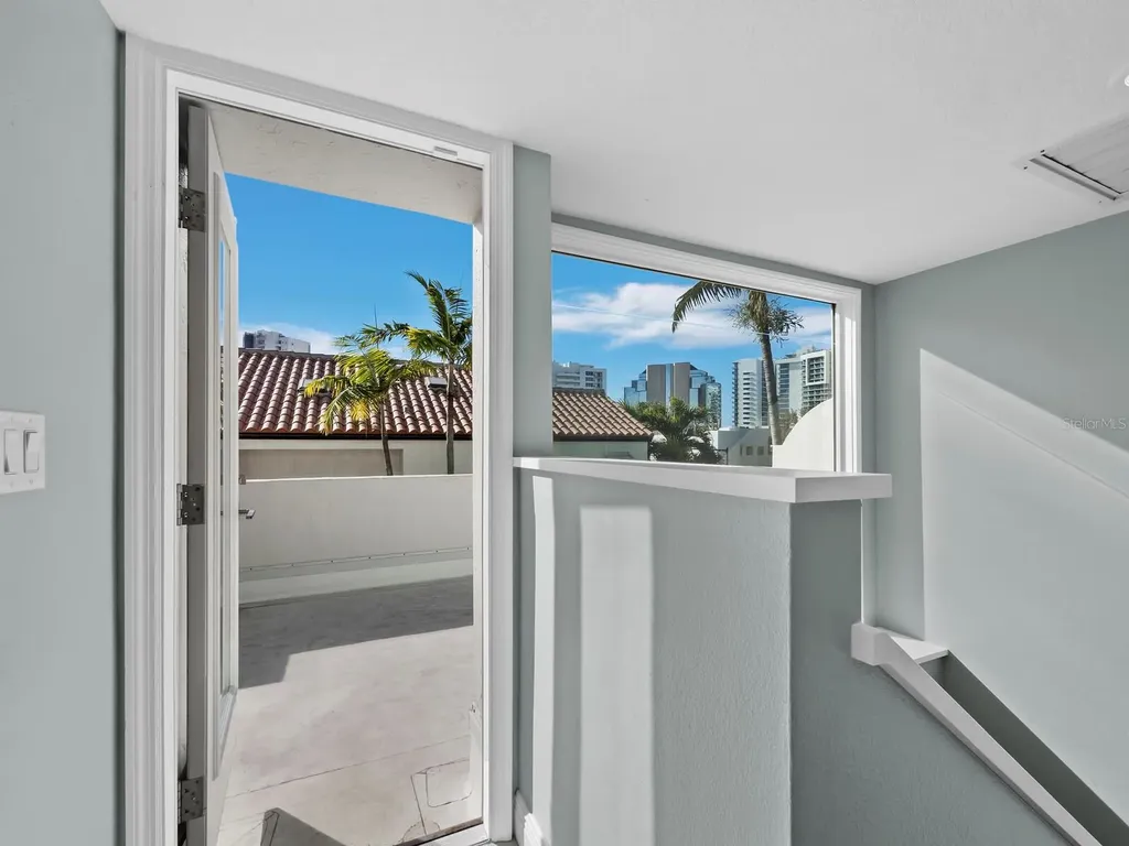 200 Cocoanut Avenue Sarasota FL 34236