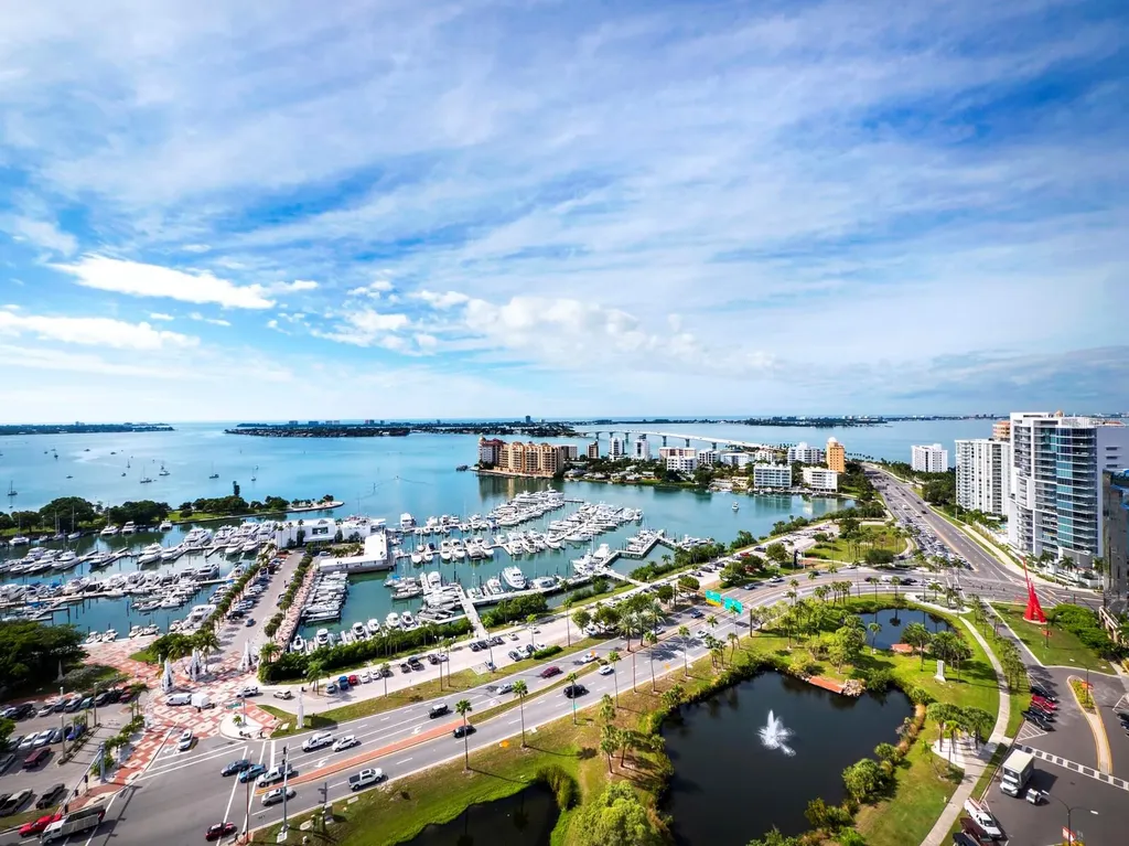 200 Cocoanut Avenue Sarasota FL 34236