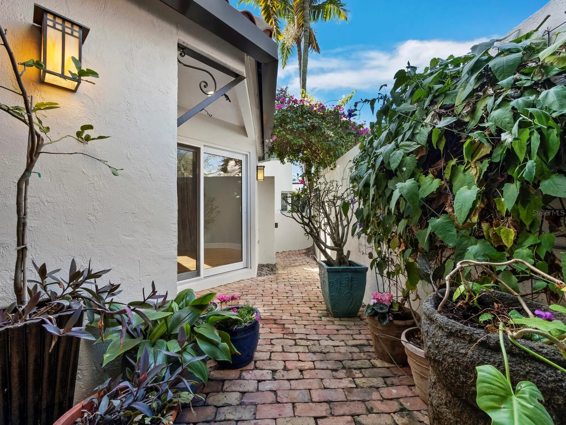 200 Cocoanut Avenue Sarasota FL 34236