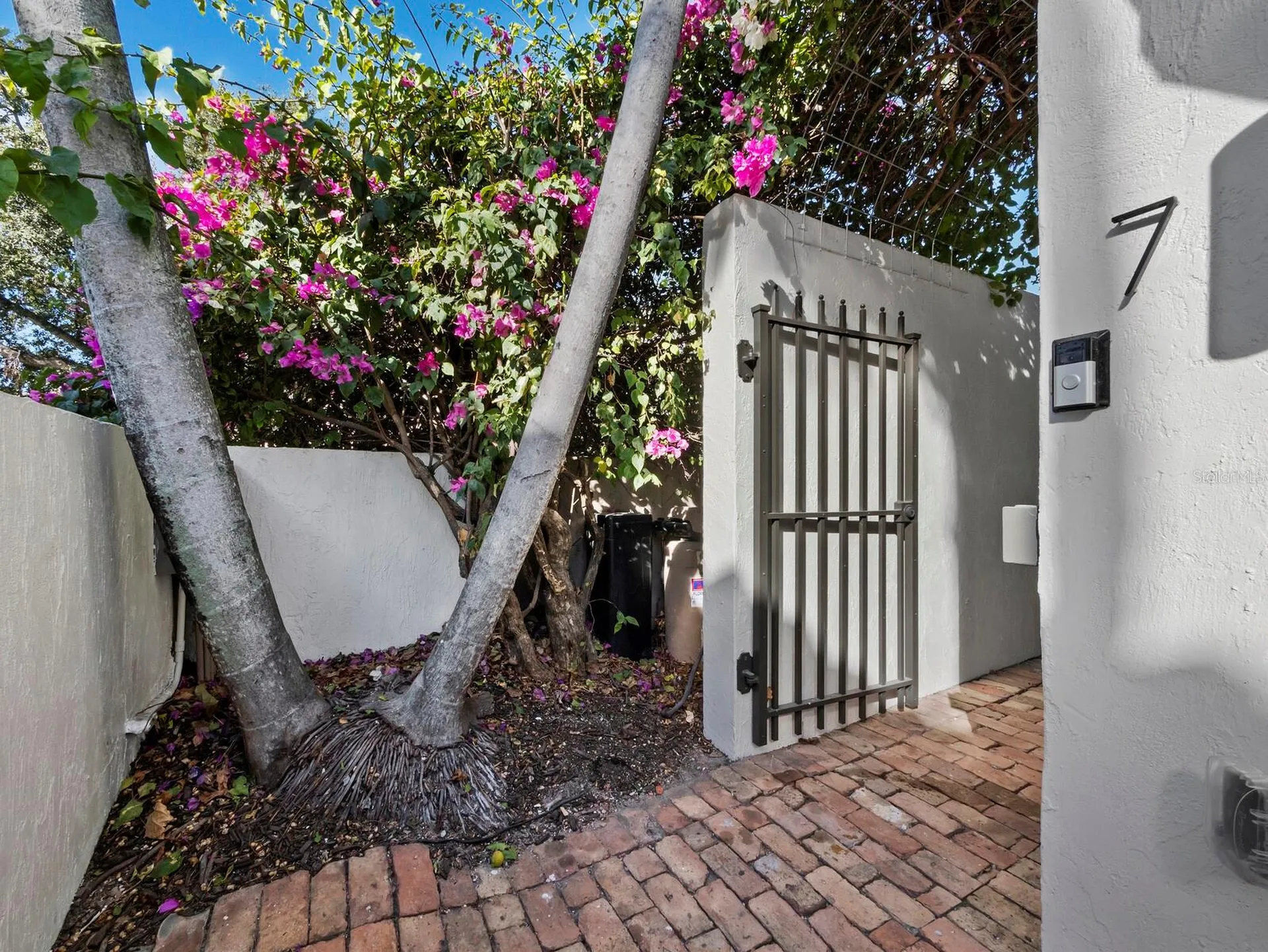 200 Cocoanut Avenue Sarasota FL 34236